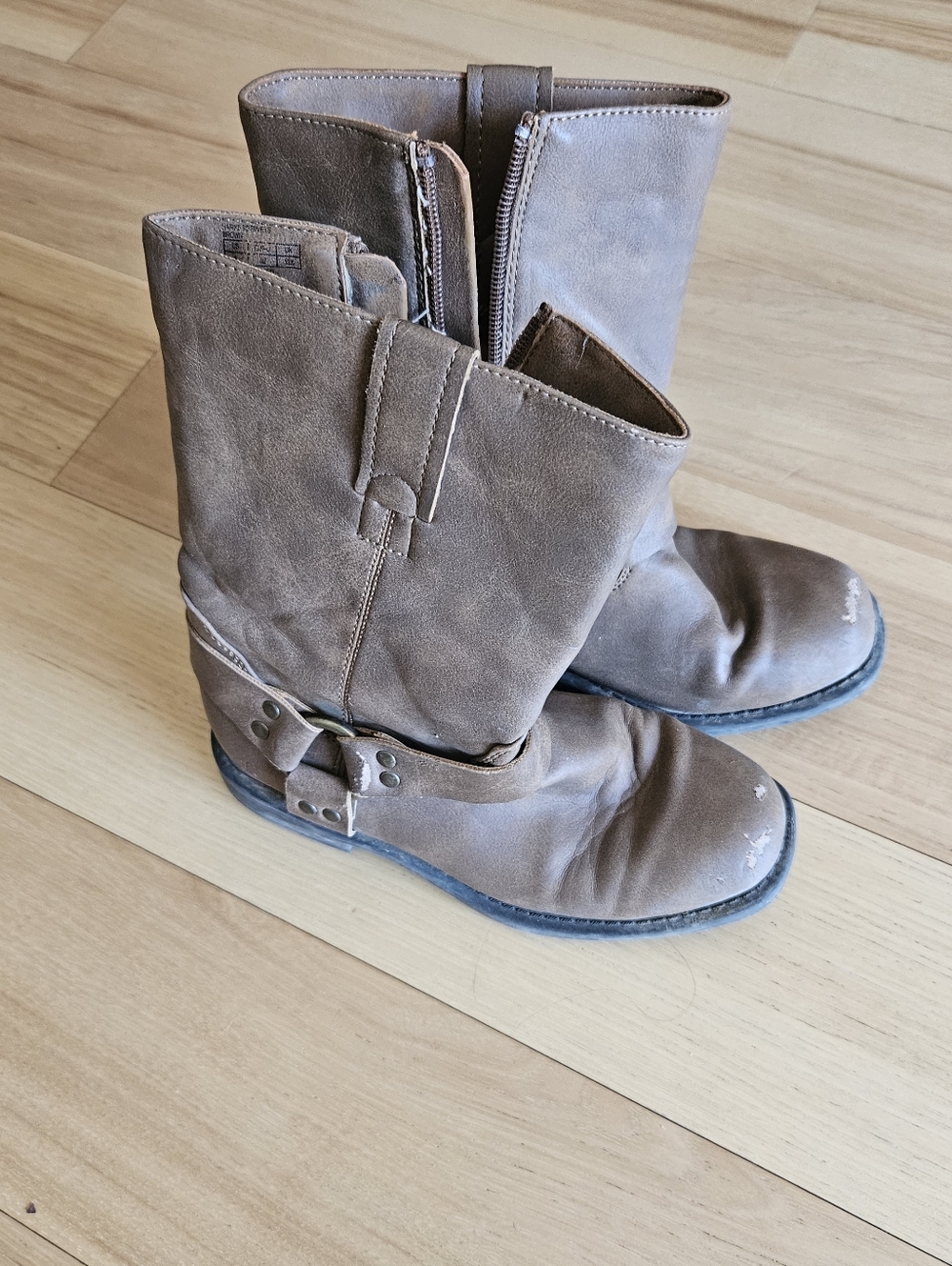 Childs Frye & Co Boots